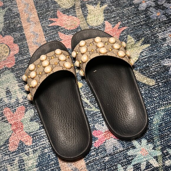 Gucci Women's Pursuit Pearl Stud Pool Slide Sandals | Size 6 US | Size EU 36 - Picture 2 of 11